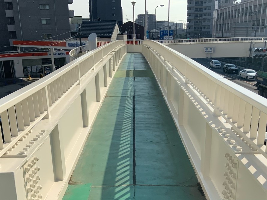 R6国道1号都町歩道橋補修工事